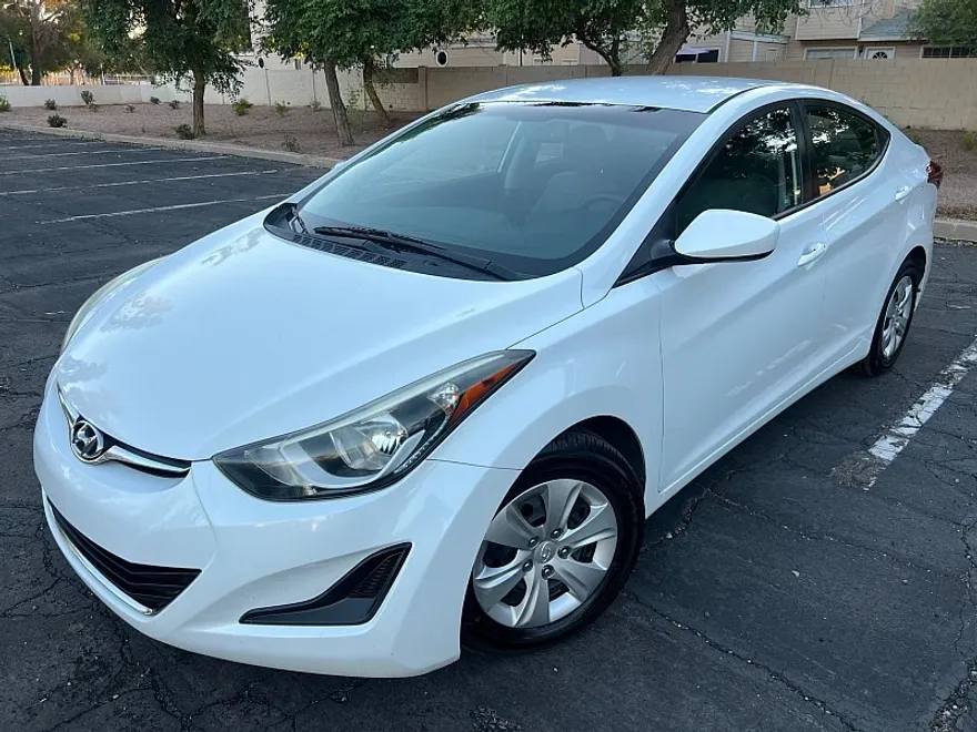 2016 Hyundai Elantra SE photo 1