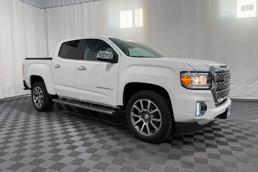 2022 Gmc Canyon Denali photo 1