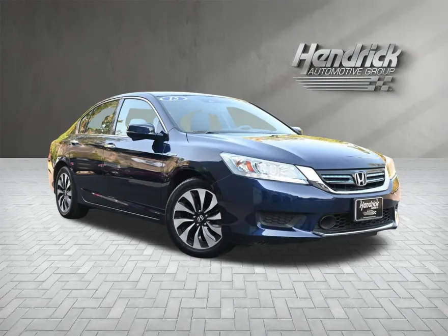 2015 Honda Accord Hybrid Touring photo 1