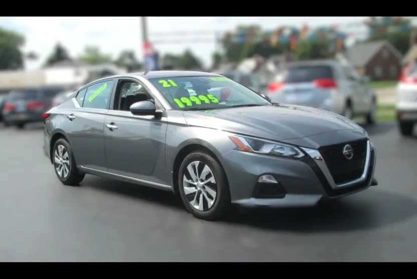 2021 Nissan Altima 2.5 S photo 1