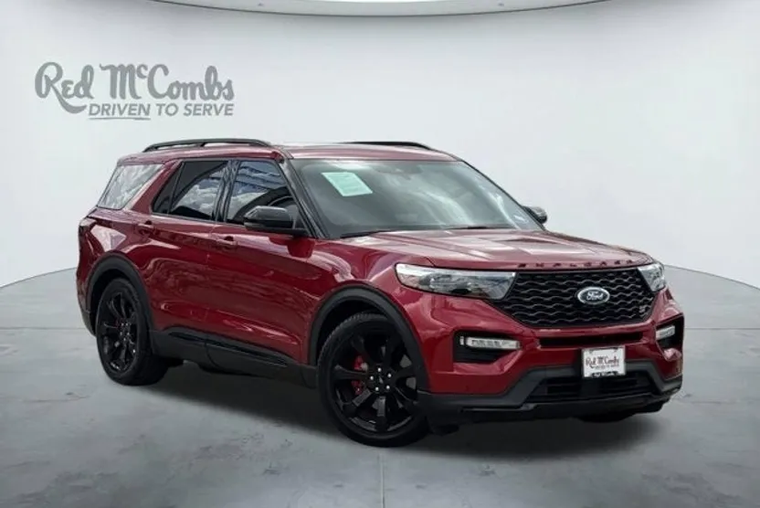 2024 Ford Explorer ST photo 1