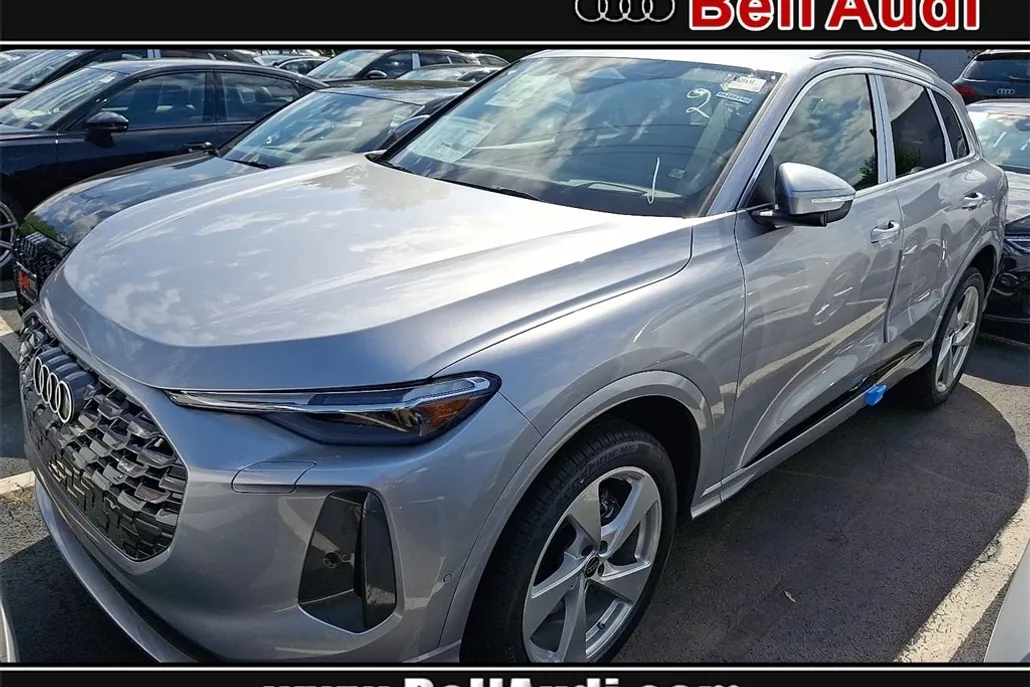 2025 Audi Q5 2.0T Premium Plus photo 1