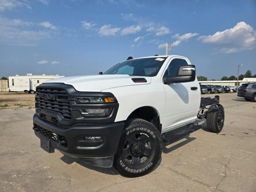 2025 Ram 3500 Tradesman photo 1
