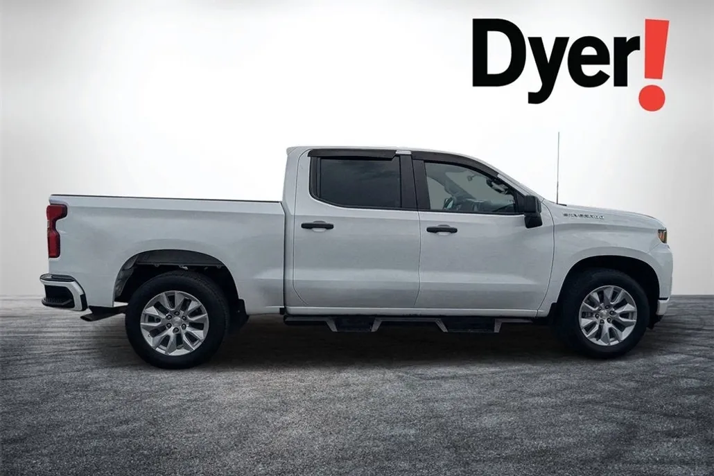 2022 Chevrolet Silverado 1500 Custom photo 1