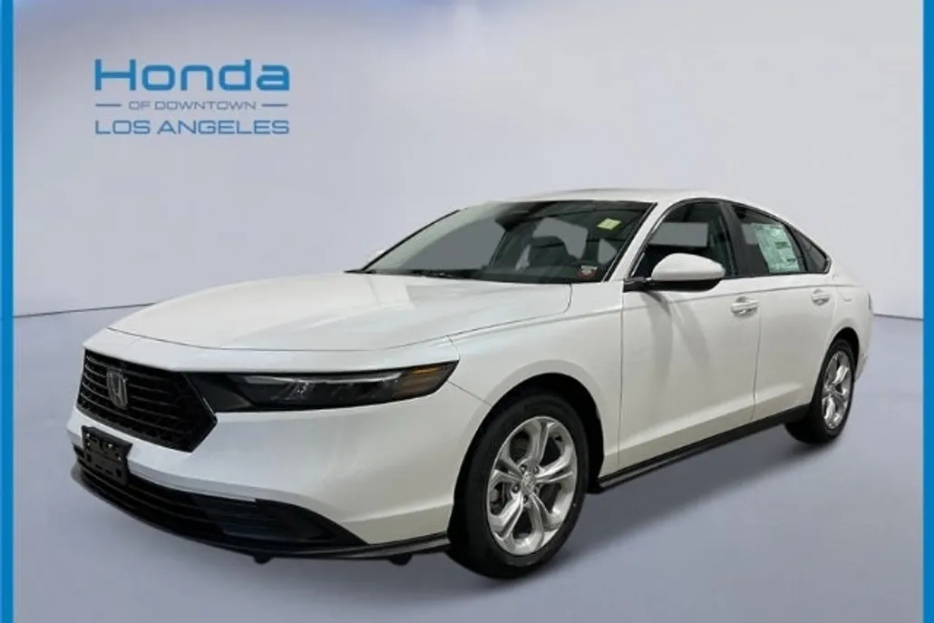 2025 Honda Accord LX photo 1