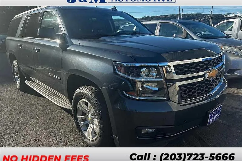 2019 Chevrolet Suburban LT photo 1