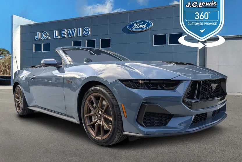2025 Ford Mustang GT Premium Convertible photo 1