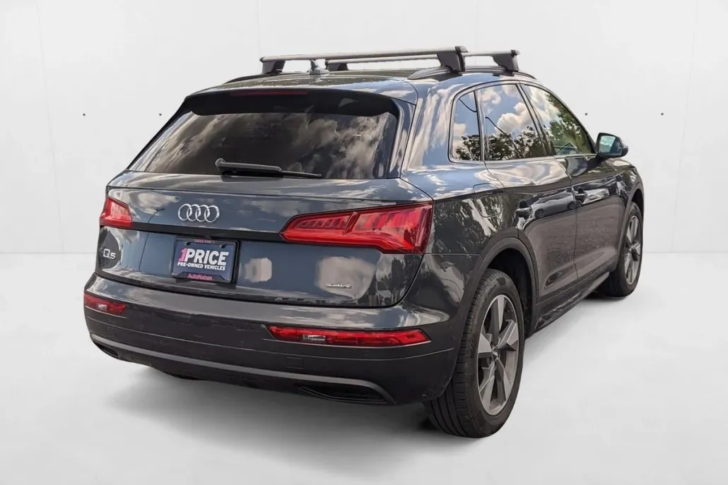 2020 Audi Q5 Premium 45 TFSI photo 1