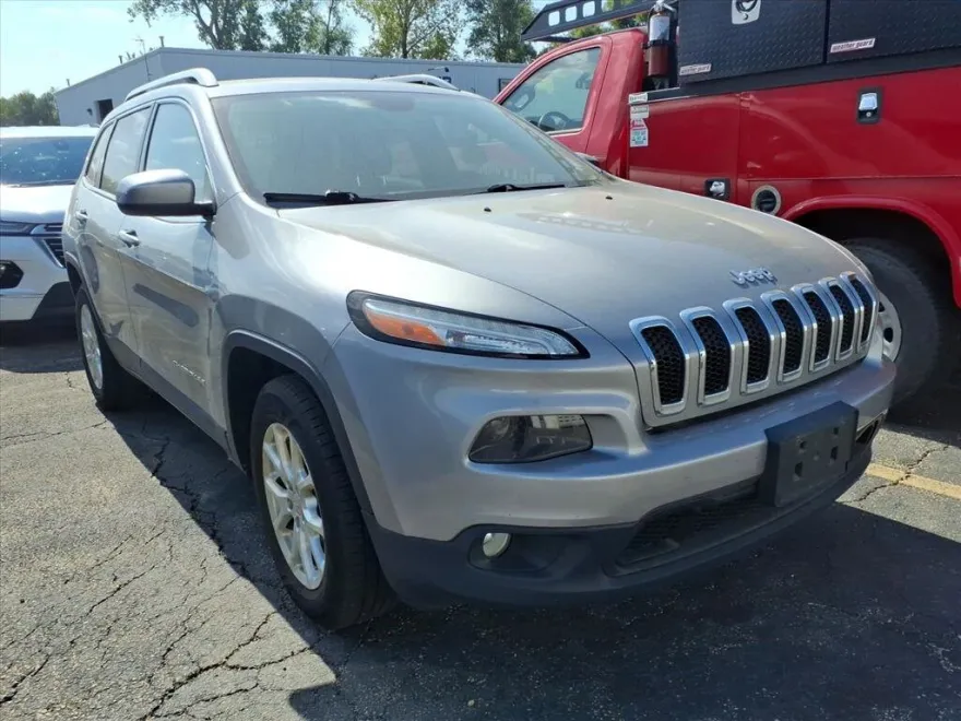 2015 Jeep Cherokee Latitude photo 1