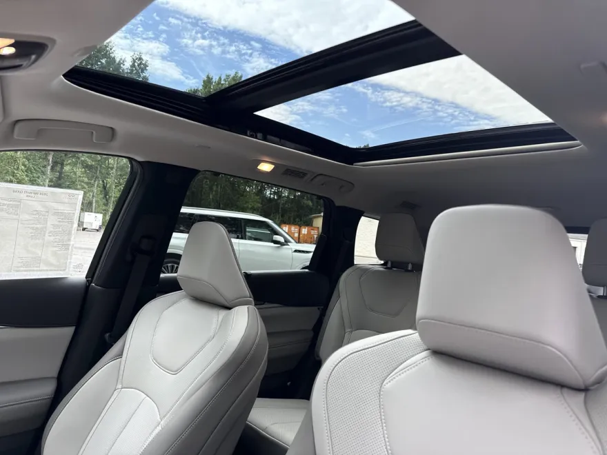 2026 Infiniti QX60 Luxe photo 1