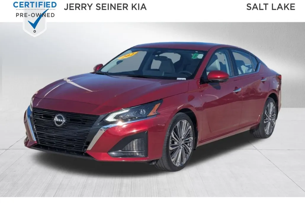 2024 Nissan Altima 2.5 SL photo 1