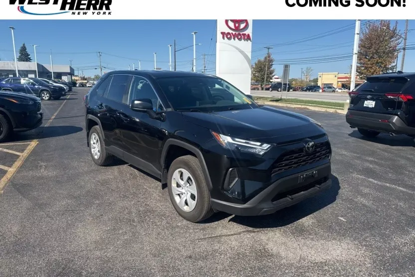 2024 Toyota RAV4 LE photo 1