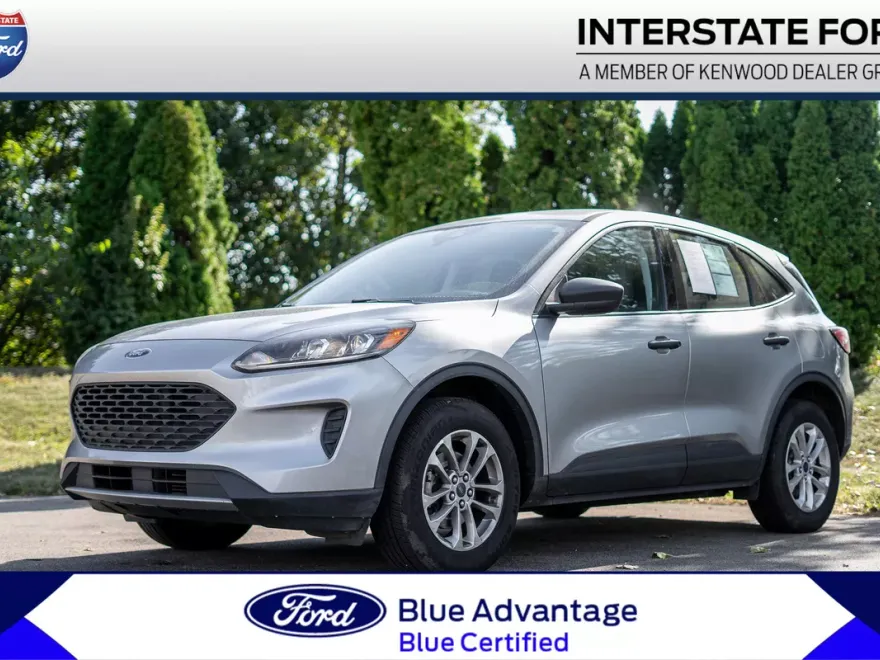2022 Ford Escape S photo 1