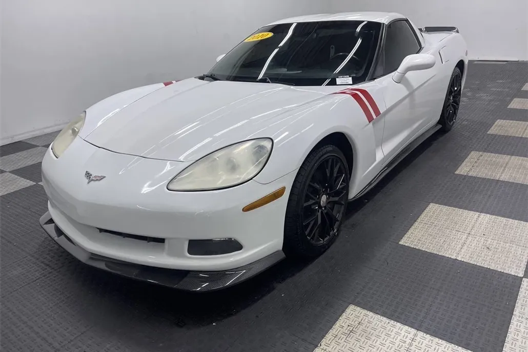 2010 Chevrolet Corvette 2LT photo 1
