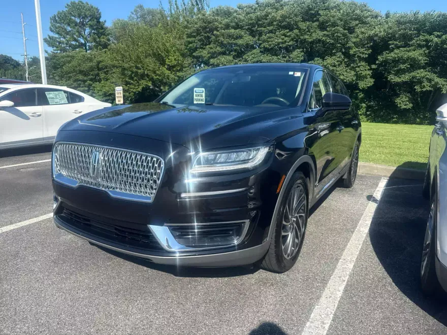 2019 Lincoln Nautilus Reserve photo 1