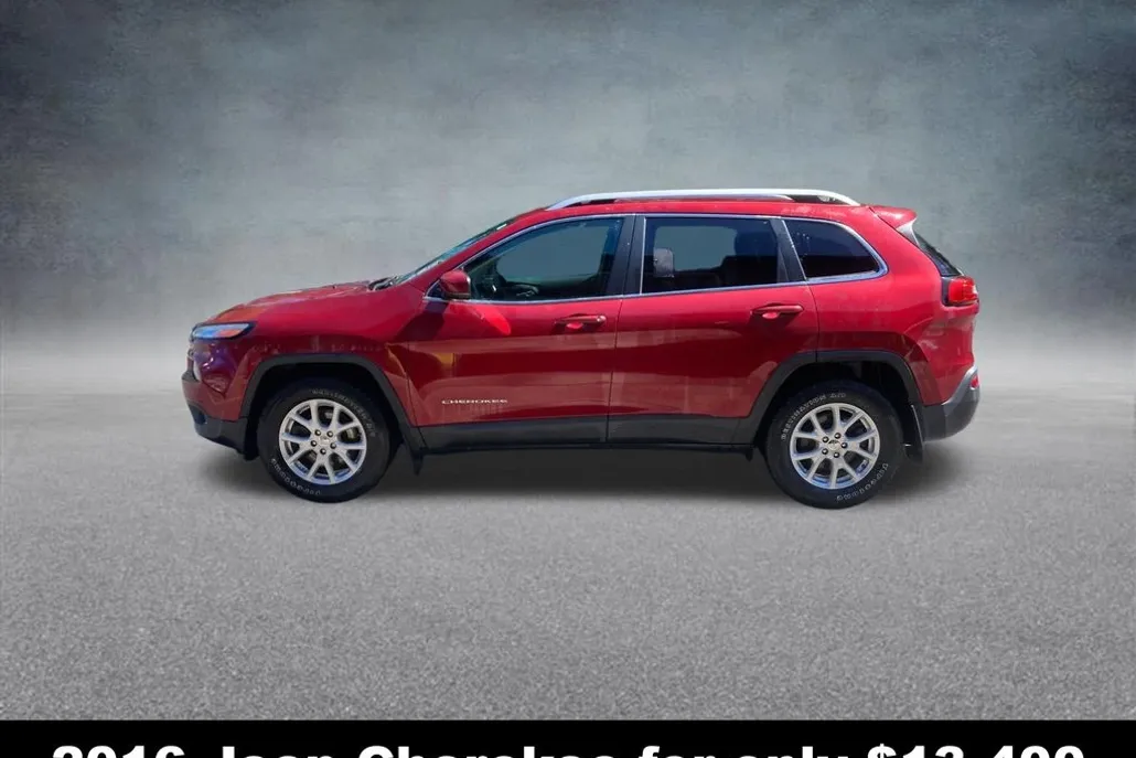 2016 Jeep Cherokee Latitude photo 1