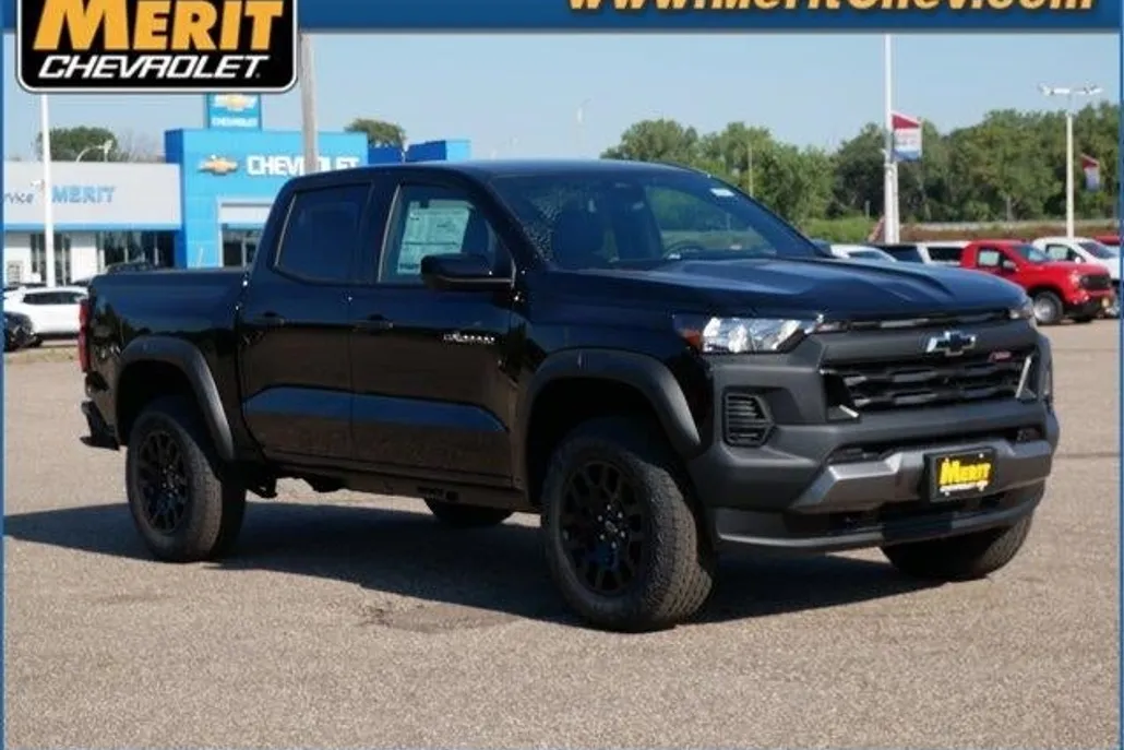 2026 Chevrolet Colorado Trail Boss photo 1