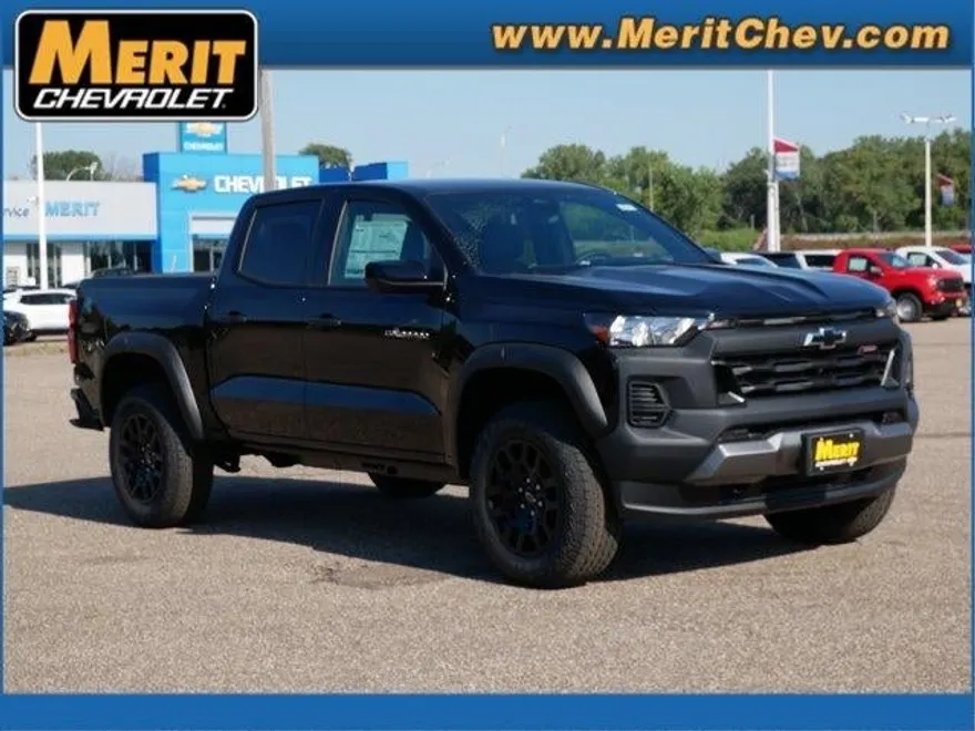 2026 Chevrolet Colorado Trail Boss photo 1