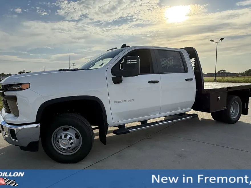 2026 Chevrolet Silverado 3500HD Work Truck photo 1