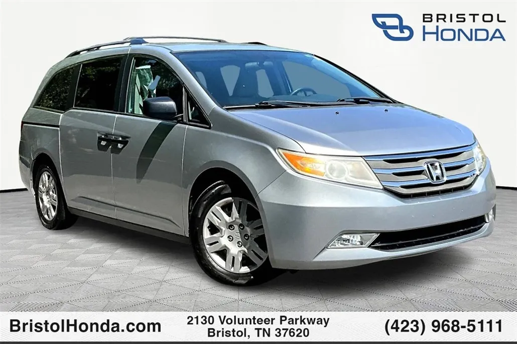 2011 Honda Odyssey LX photo 1