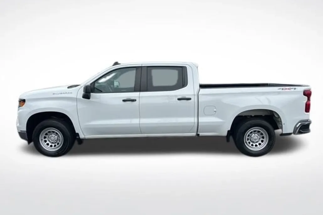 2023 Chevrolet Silverado 1500 photo 1