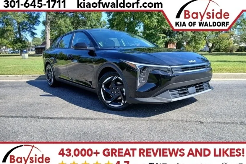 2025 Kia K4 EX photo 1