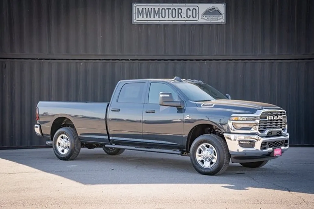 2025 Ram 3500 Tradesman photo 1