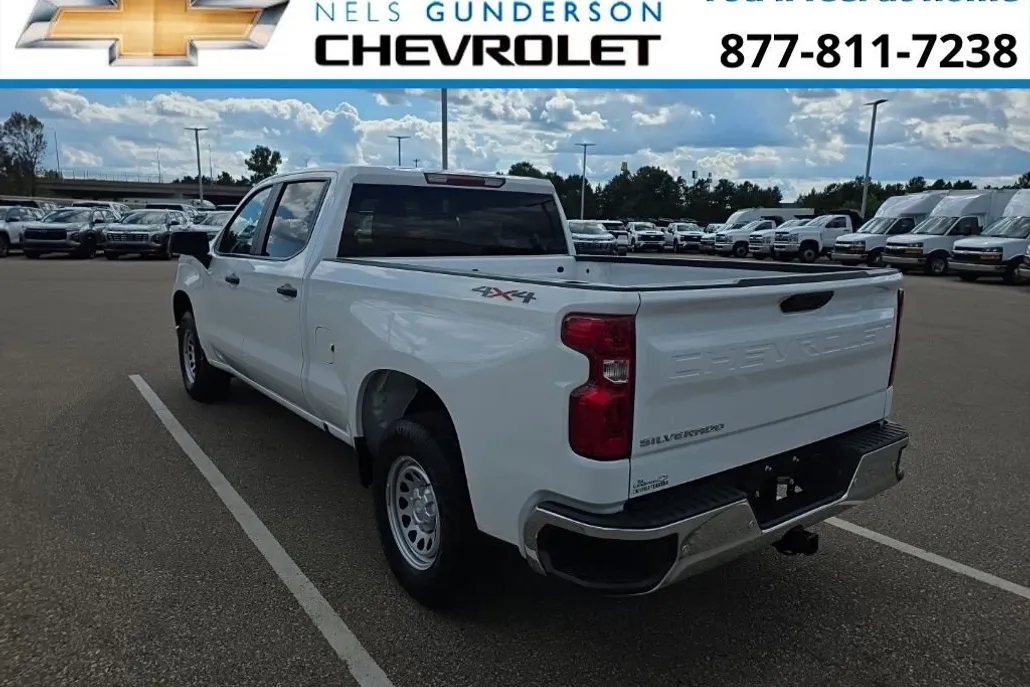 2026 Chevrolet Silverado 1500 photo 1