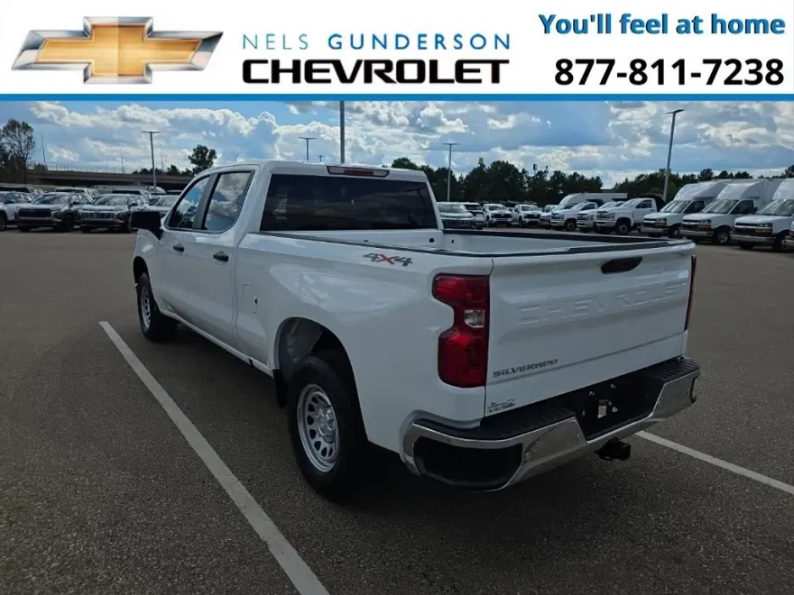 2026 Chevrolet Silverado 1500 photo 1