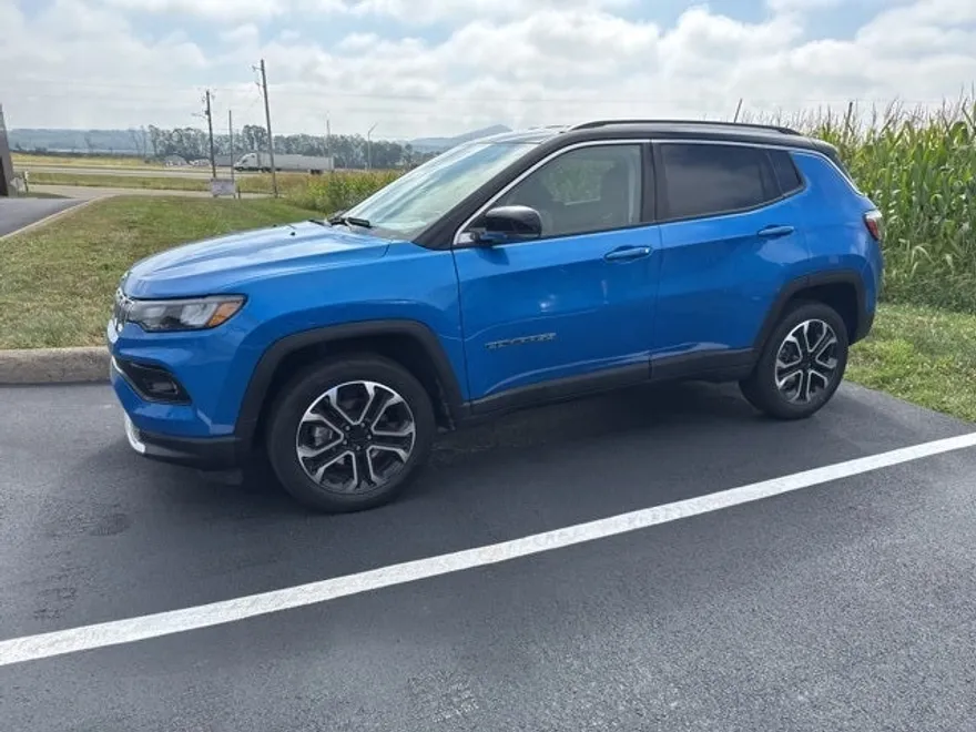 2022 Jeep Compass Limited photo 1
