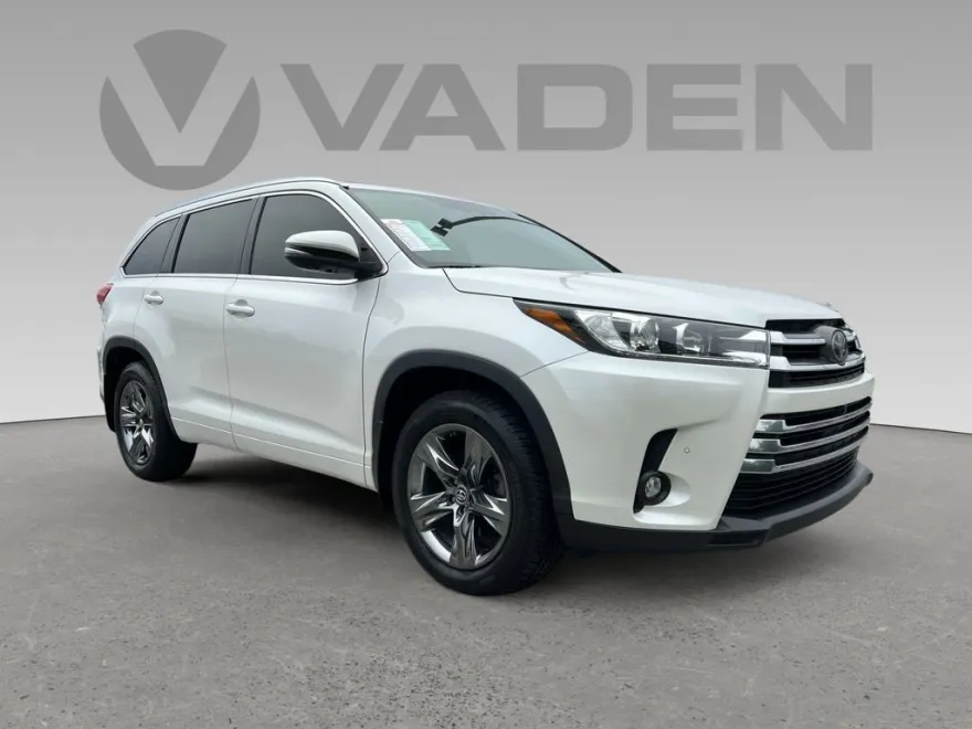 2019 Toyota Highlander Limited Platinum photo 1