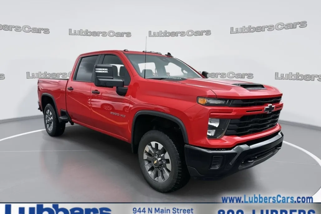2024 Chevrolet Silverado 2500HD Custom photo 1