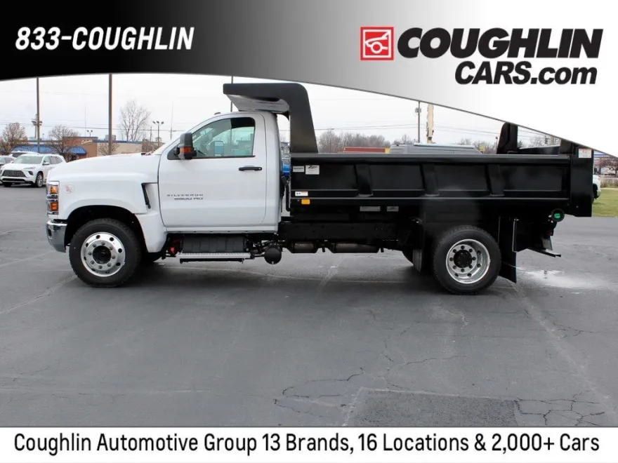 2024 Chevrolet Silverado 5500HD Work Truck photo 1