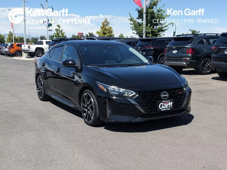 2024 Nissan Sentra SR photo 1