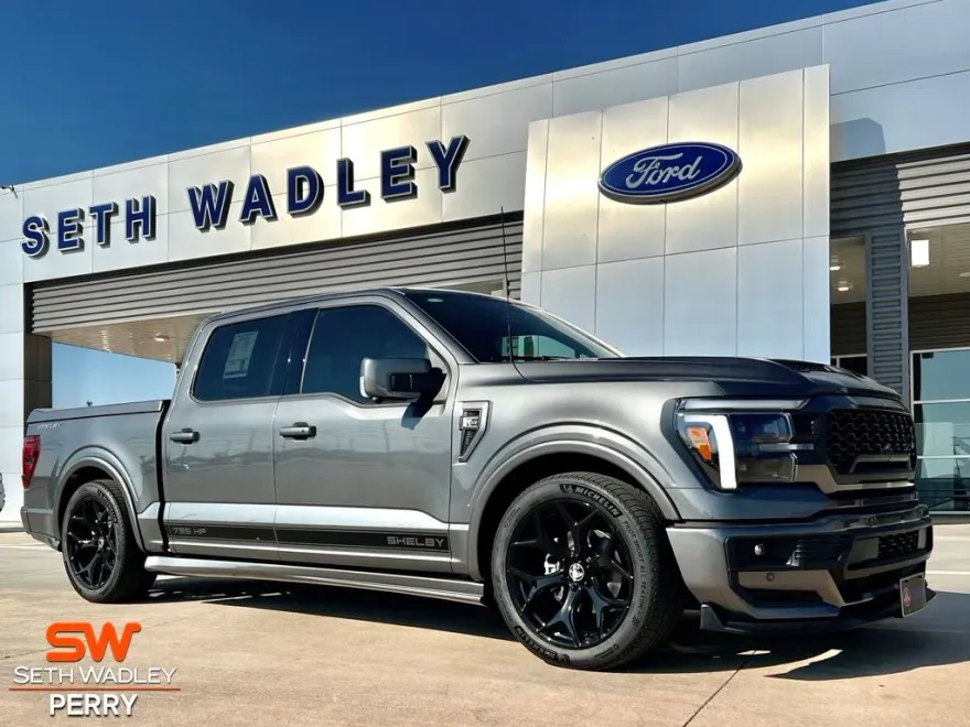 2025 Ford F-150 Lariat photo 1