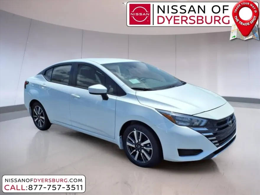 2025 Nissan Versa 1.6 SV photo 1