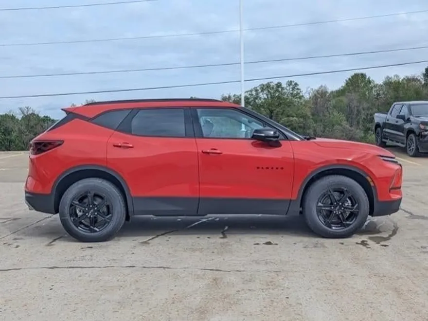 2025 Chevrolet Blazer 3LT photo 6