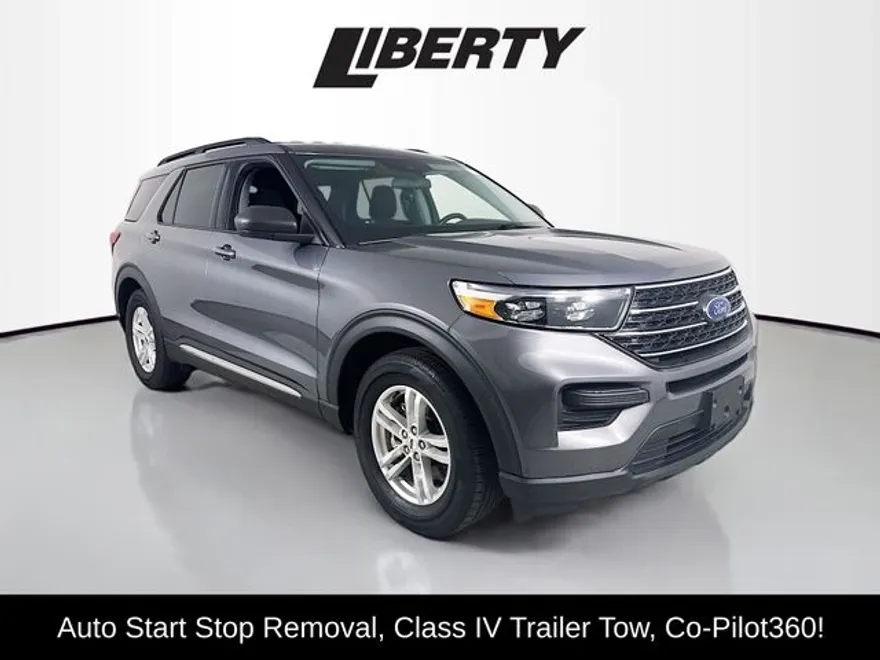 2022 Ford Explorer XLT photo 1