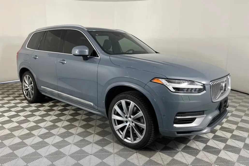 2020 Volvo XC90 T8 Inscription photo 1