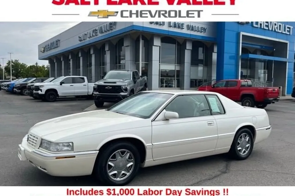 2001 Cadillac Eldorado photo 1