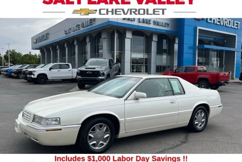 2001 Cadillac Eldorado photo 1