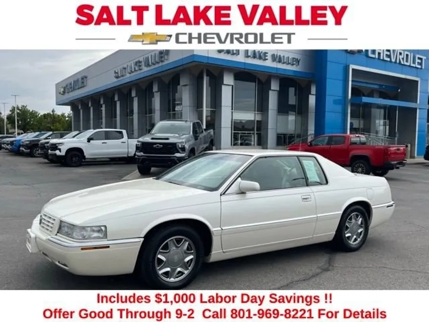 2001 Cadillac Eldorado photo 1