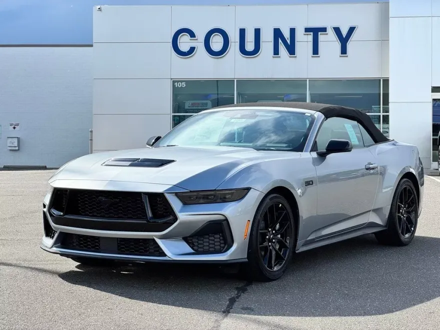 2025 Ford Mustang GT Premium Convertible photo 1