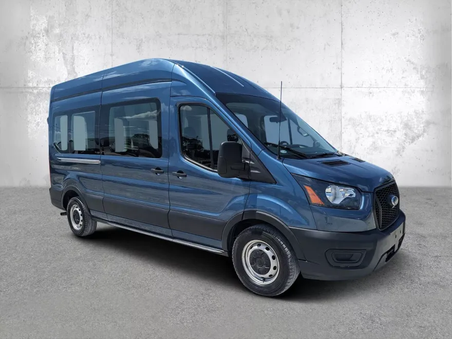 2023 Ford Transit Passenger XL photo 1