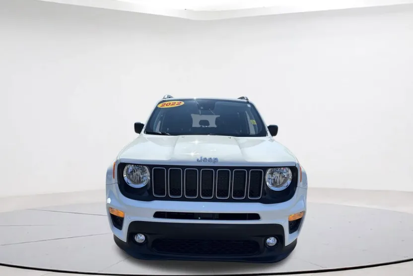 2022 Jeep Renegade Latitude photo 1