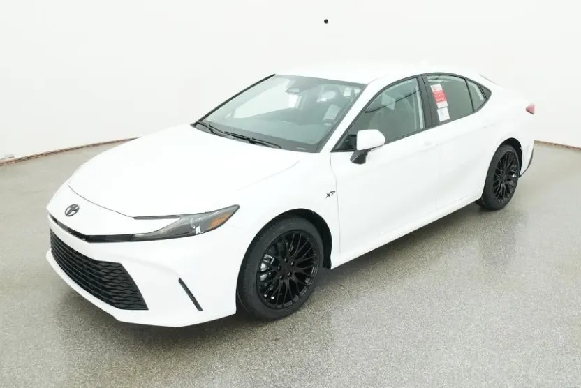 2026 Toyota Camry LE photo 1