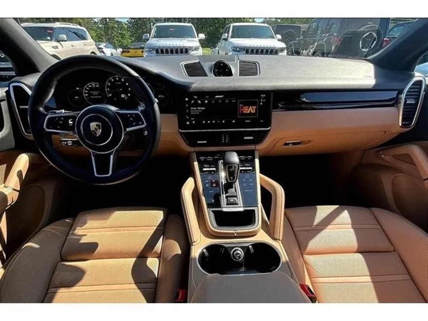 2023 Porsche Cayenne Platinum Edition photo 45