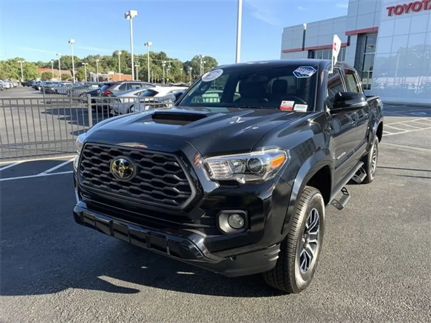 2023 Toyota Tacoma TRD Sport V6 photo 1