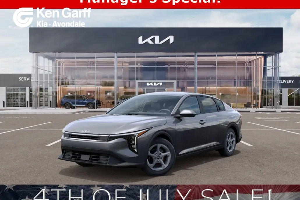 2025 Kia K4 LXS photo 1