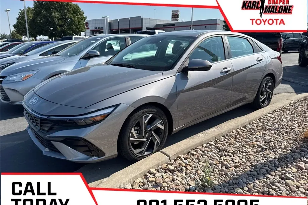 2025 Hyundai Elantra Limited photo 1